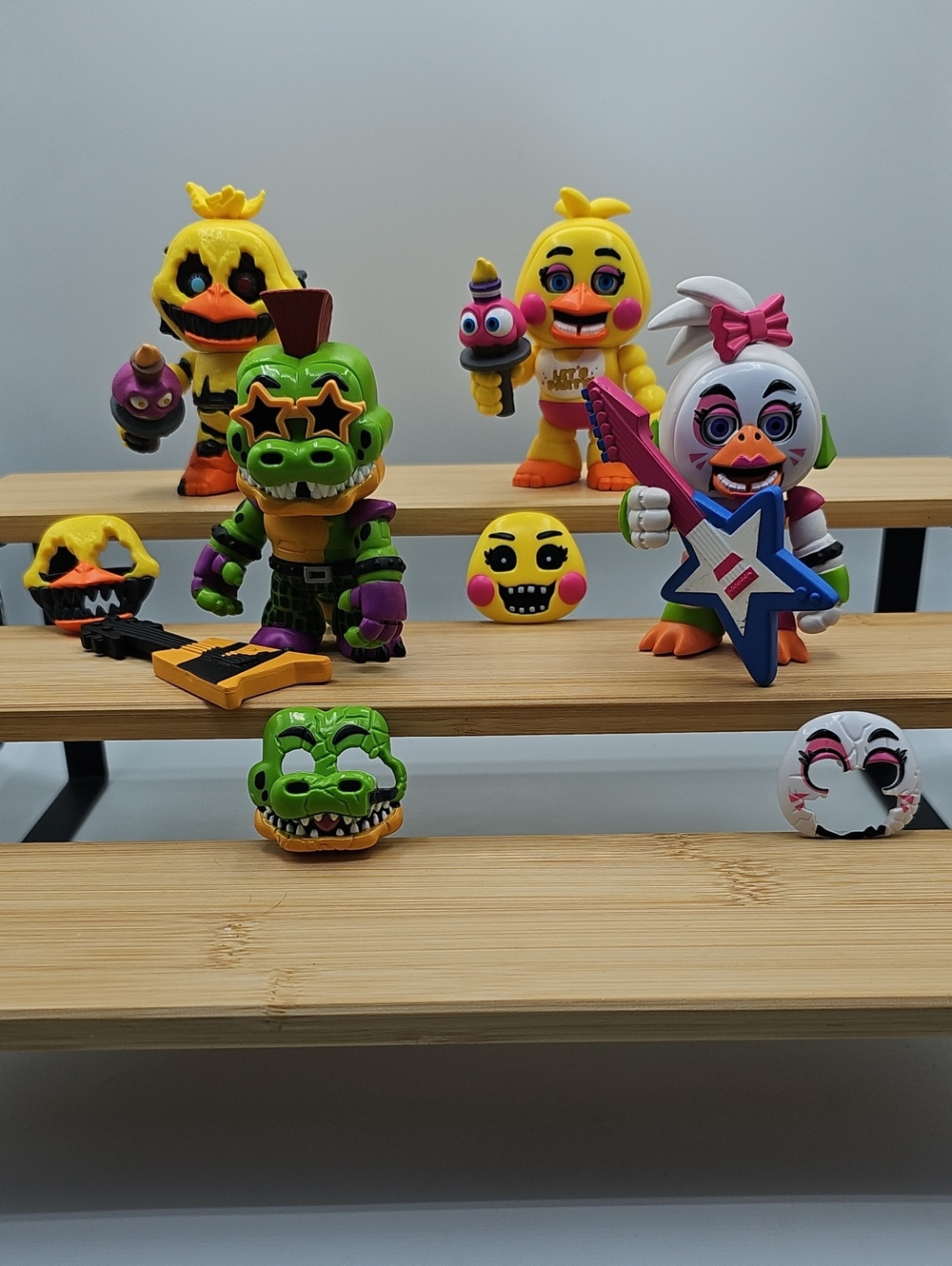 Funko Snaps Five Nights at Freddy's Glamour Chica, Gator, Chica, Nightmare Chica